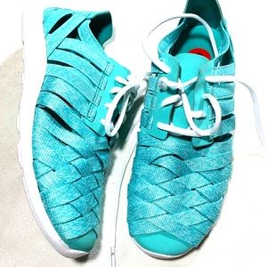 Merrell Atlantis Sneaker Size 6 NWOB